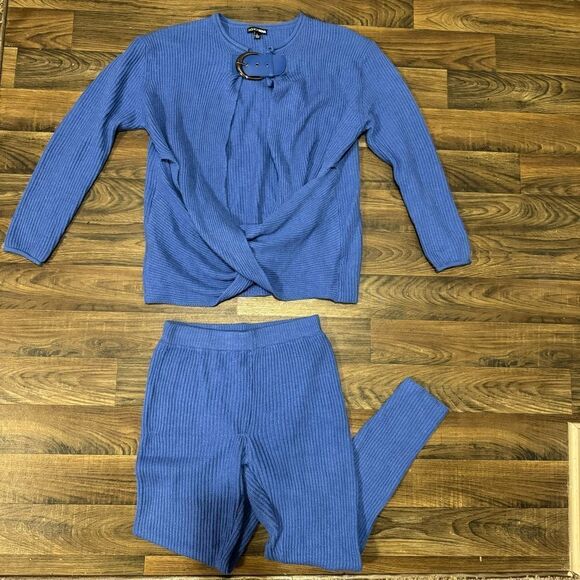 FN Blue Sweater Matching Set - Picture 1 of 3
